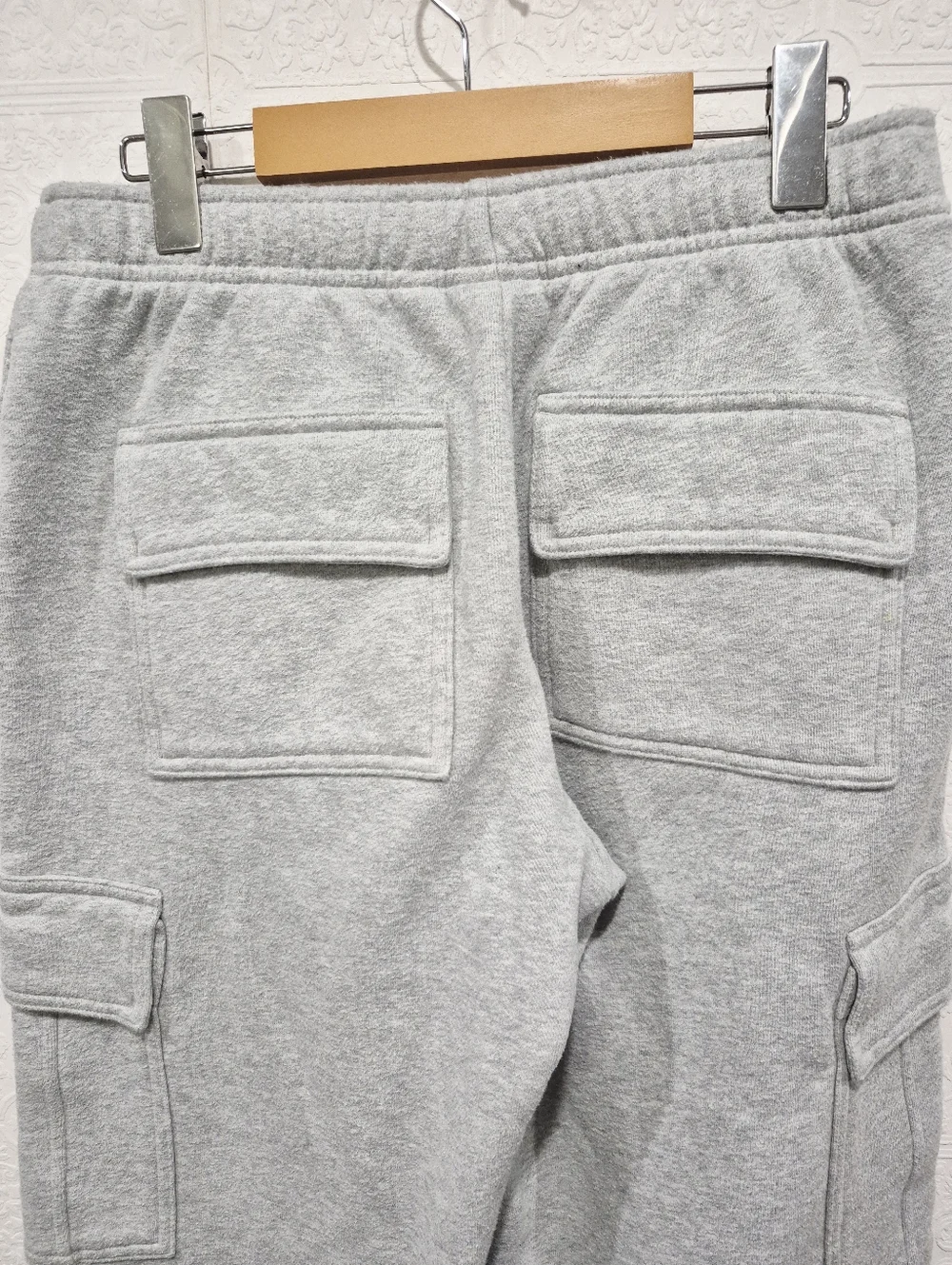 Aritzia Tna Cozy Fleece Grey Mega Cargo Sweatpant - Picture 6 of 10